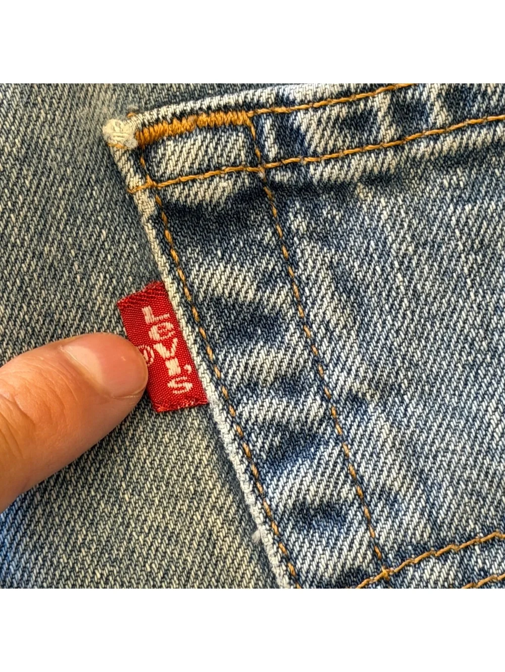 Vintage Levi's 550 Relaxed Fit Jeans Mens 42x32 Blue